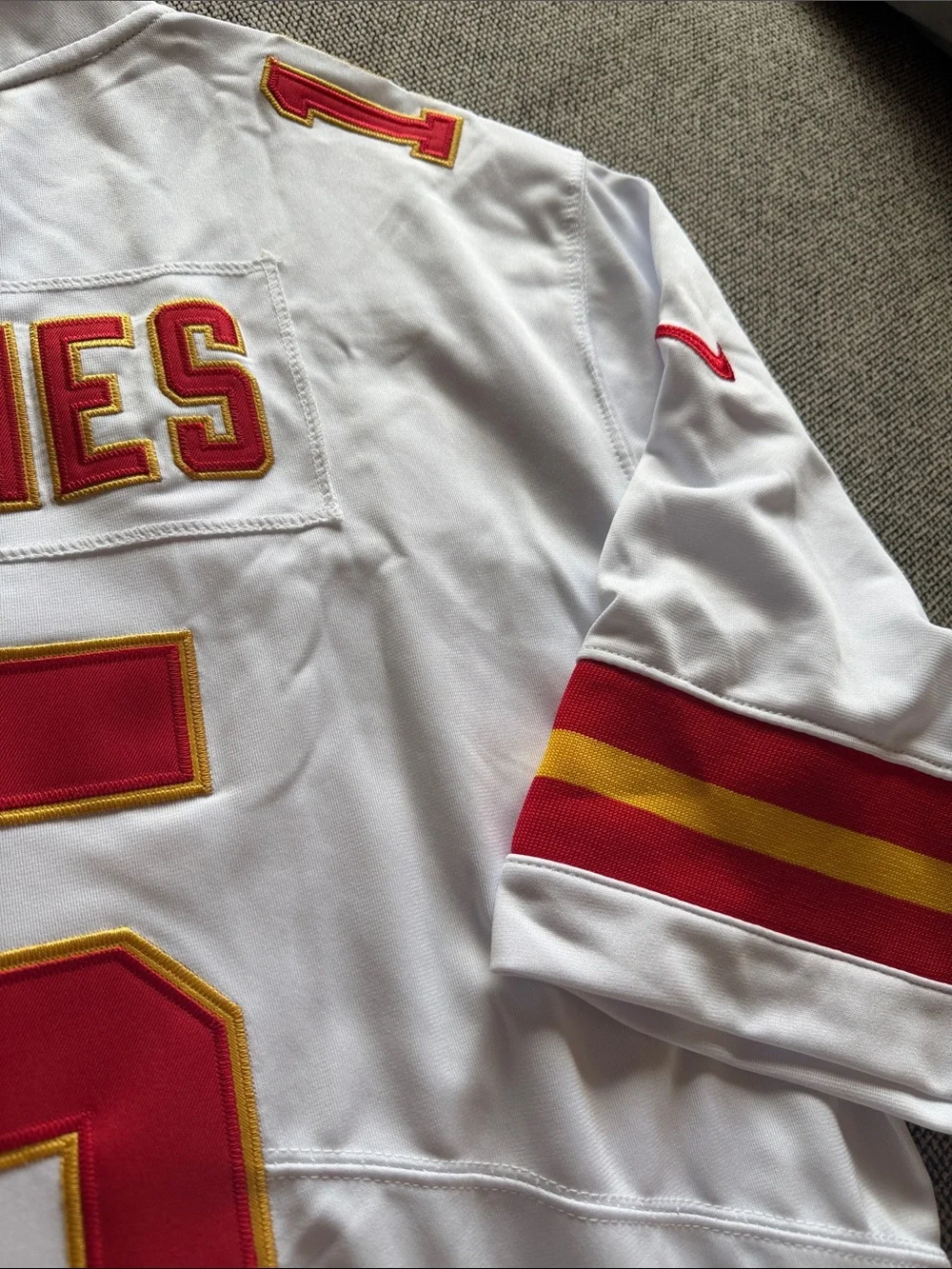NWT Nike White Patrick Mahomes #15 Jersey Kansas City Chiefs sz XL